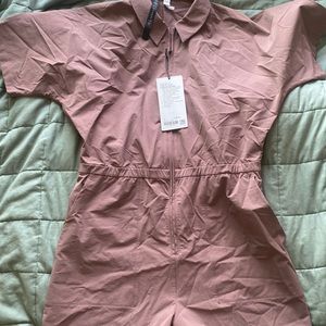 NWOT LULULEMON LAB ZIP-FRONT COLLARED ROMPER